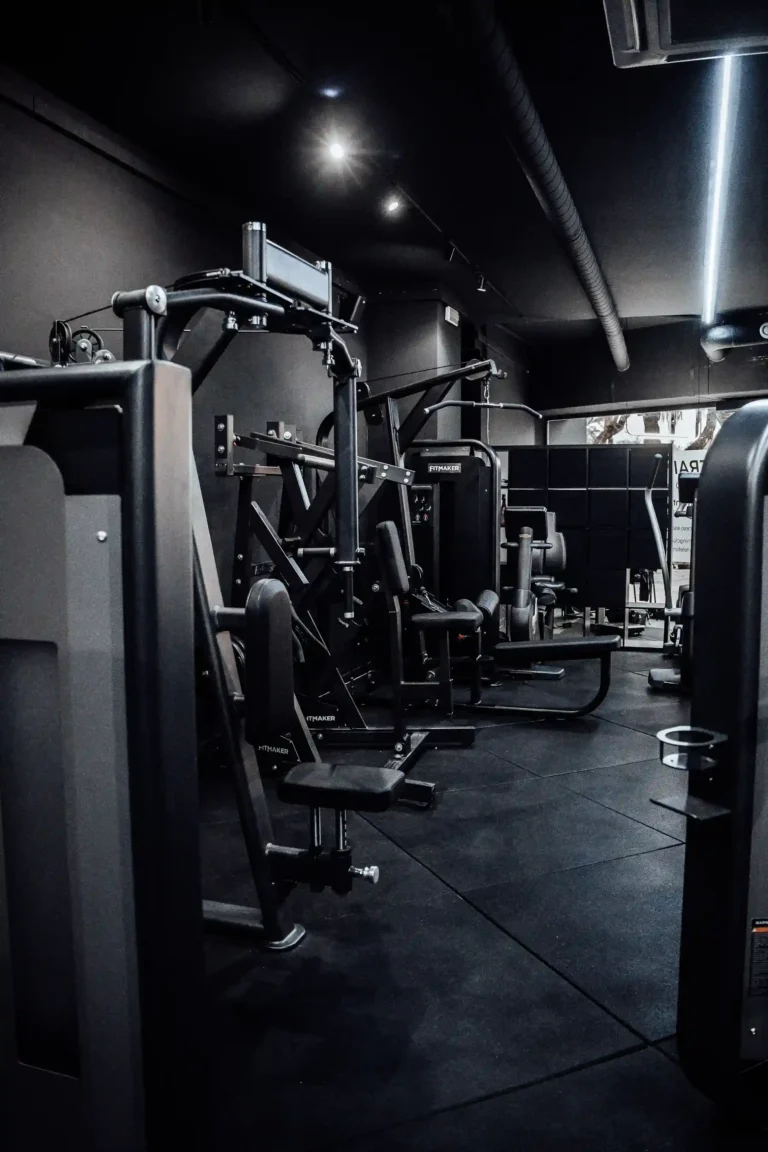 Instalaciones VIP para entrenar sin agobios ni masificaciones en Sevilla